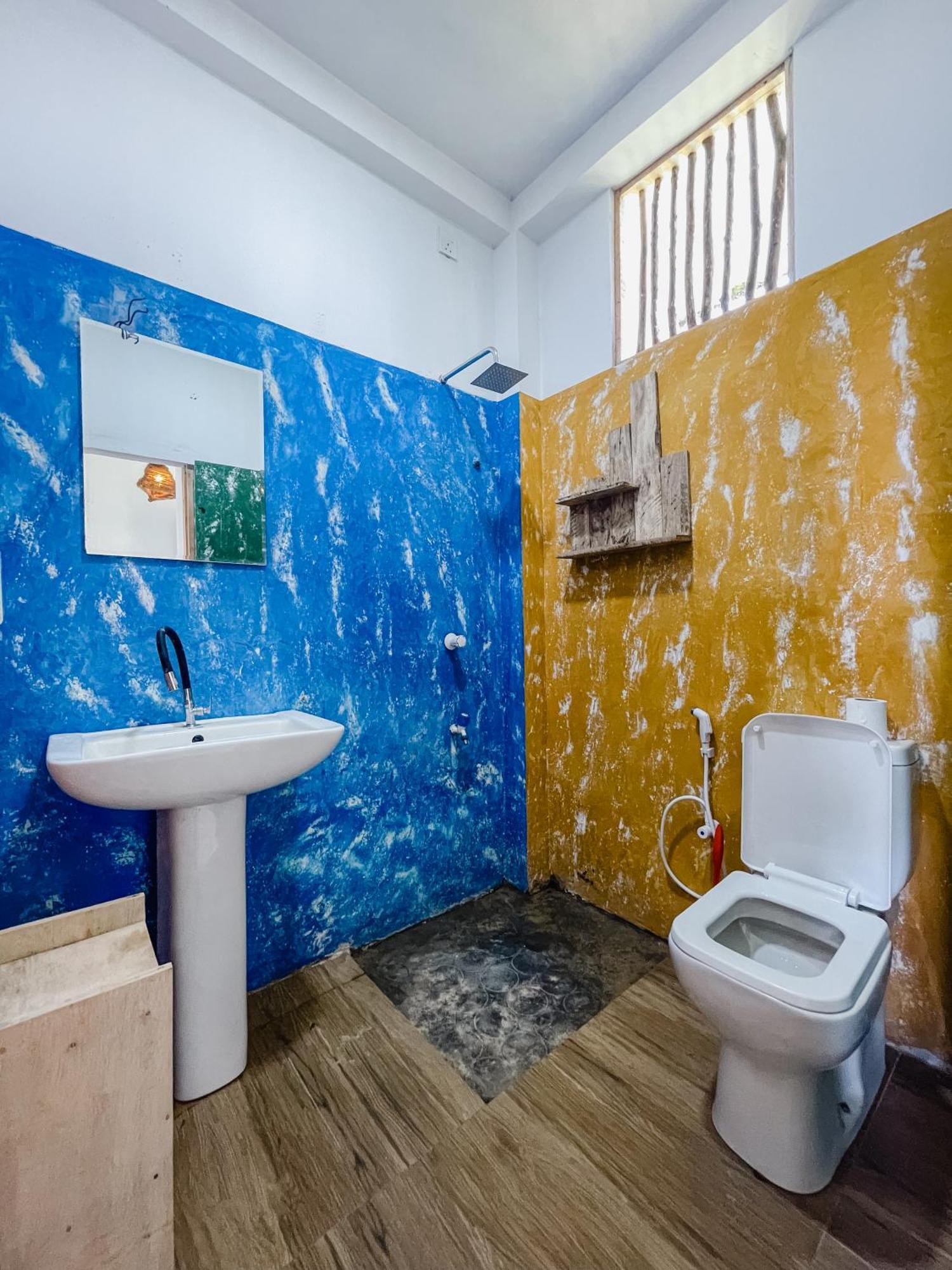 Gaia Ocean Surf Yoga Hostel Ahangama Ngoại thất bức ảnh